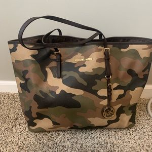 Michael Kors army tote. Perfect condition
